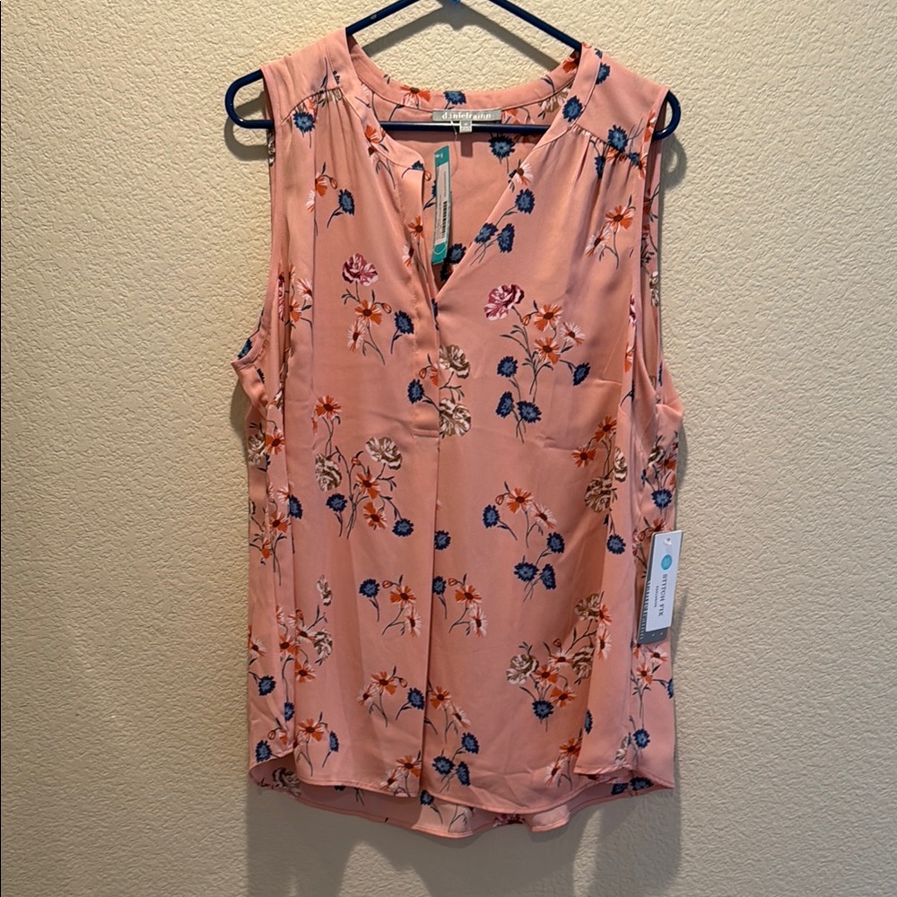 Daniel Rainn Pink Sleeveless Blouse with Buttoned Detail
